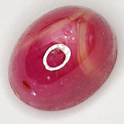 2.39ct Rubis Étoilé cabochon ovale 7.2x5.7mm