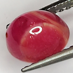 2.39ct Rubino Stella cabochon ovale 7.2x5.7mm