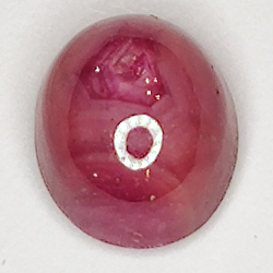 2.26ct Rubino Stella cabochon ovale 7.2x6.2mm