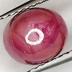 2.26ct Rubino Stella cabochon ovale 7.2x6.2mm