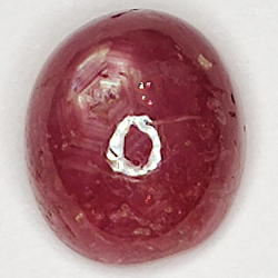 2.58ct Rubino Stella cabochon ovale 7.9x6.6mm