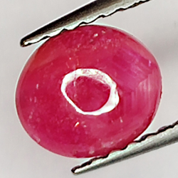 1.06ct Rubis Étoilé cabochon ovale 6.4x5.6mm