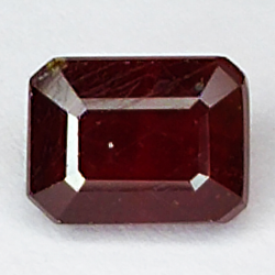 2.75ct Ruby emerald cut 7.7x5.7mm