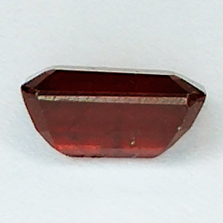 2.30ct Rubin smaragdschliff 8.9x5.8mm