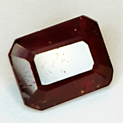 3.45ct Rubin smaragdschliff 8.6x6.7mm