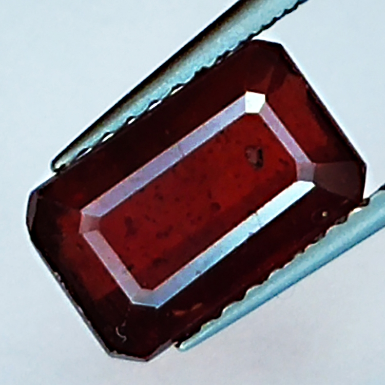 3.50ct Rubin smaragdschliff 9.6x6.1mm