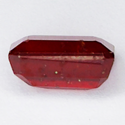 3.95ct Rubin smaragdschliff 9.8x6.4mm