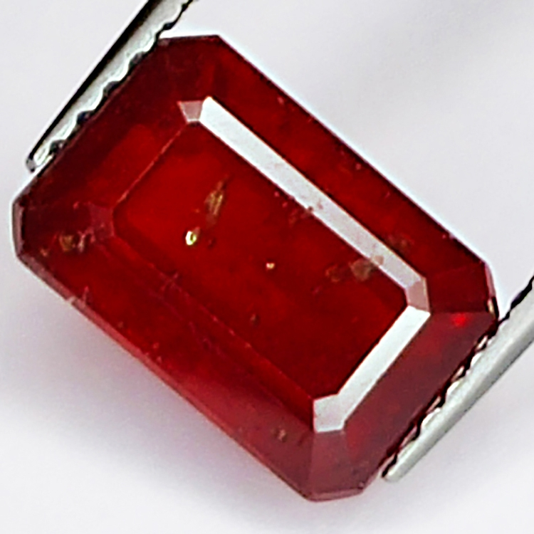 3.95ct Ruby emerald cut 9.8x6.4mm