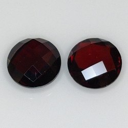 Garnet round cut double checkerboard 10mm 2pz