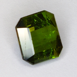 1.67ct Tormalina Vedelite taglio smeraldo 7.3x6.4mm