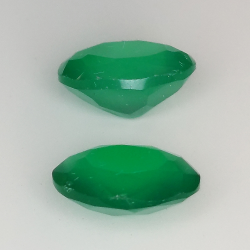 Green agate oval cut 10x8mm 1pz