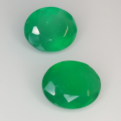 Green agate oval cut 10x8mm 1pz