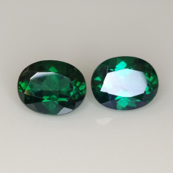 Topacio verde talla oval 10x8mm 1pz