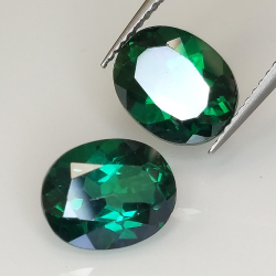 Topacio verde talla oval 10x8mm 1pz