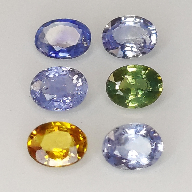 Ceylon sapphire multicolor oval cut 4.3x3.5mm 1ct