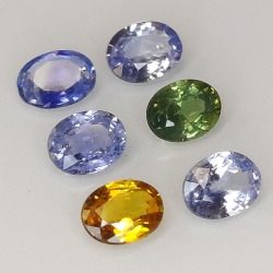 Zaffiro di Ceylon multicolore taglio ovale 4,3 x 3,5 mm 1 ct