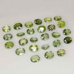 Zafiro verde talla oval 5x4mm 1pz