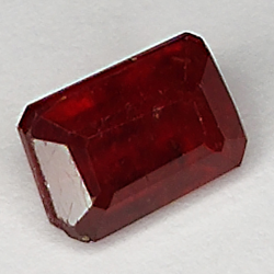 2.60ct Ruby emerald cut 8.6x5.5mm