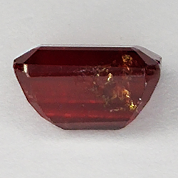 3.10ct Rubis coupe émeraude 8.6x6.0mm