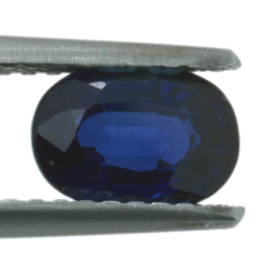 1,14 ct blauer Saphir im Ovalschliff 7,13 x 4,98 mm