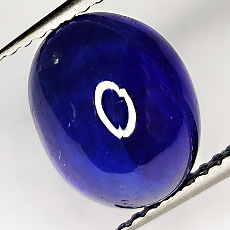 5.93ct Blauer Saphir cabochon oval 10.3x8.2mm