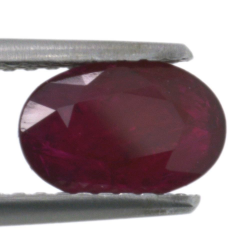 1,36ct Ruby Oval Cut