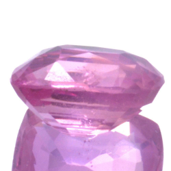 1,24 ct rosa Saphir im Ovalschliff 6,40 x 5,33 mm