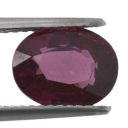 2,88ct.Rhodolite Garnet Oval Cut