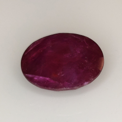 9.50ct Rubin ovalschliff 14.3x12.4mm