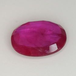 2.60ct Rubin ovalschliff 10.3x8.8mm