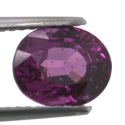 2,88ct.Rhodolite Garnet Oval Cut