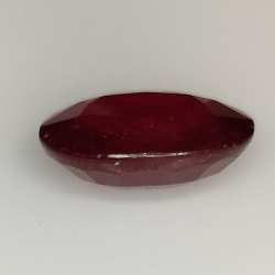 8.56ct Rubis coupe ovale 13.9x11.3mm