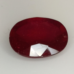 8.56ct Rubin ovalschliff 13.9x11.3mm