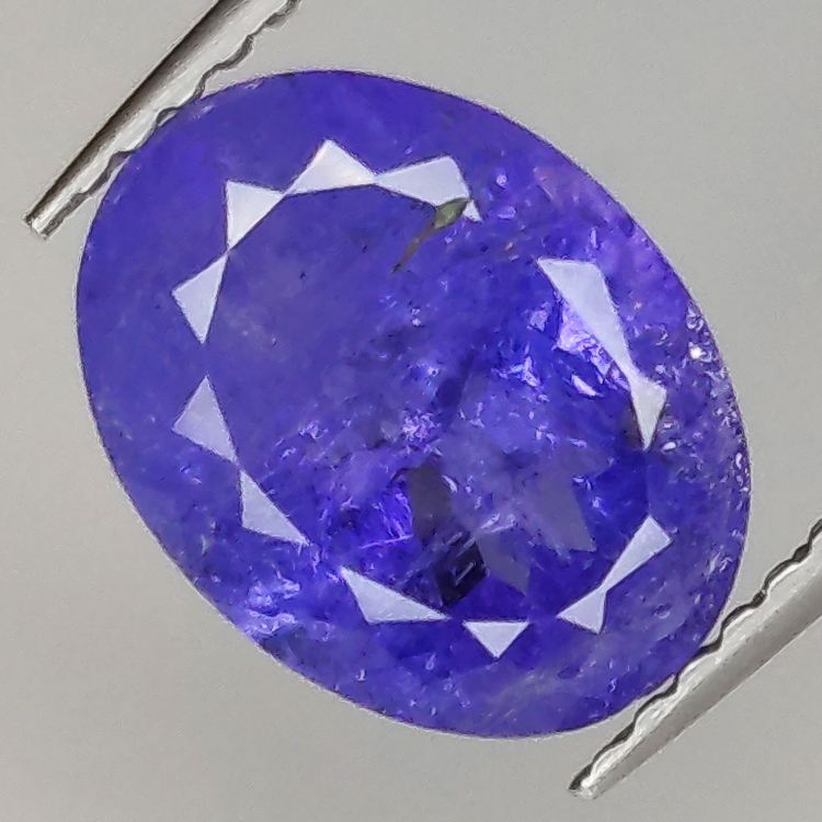 2.70ct Tanzanite coupe ovale 10.0x7.7mm