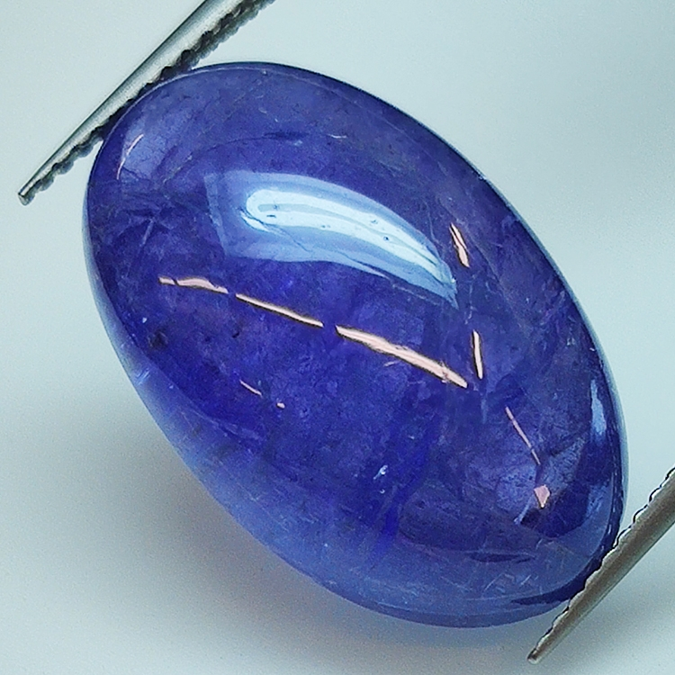 19.70ct Tanzanite cabochon oval 21.2x13.4mm