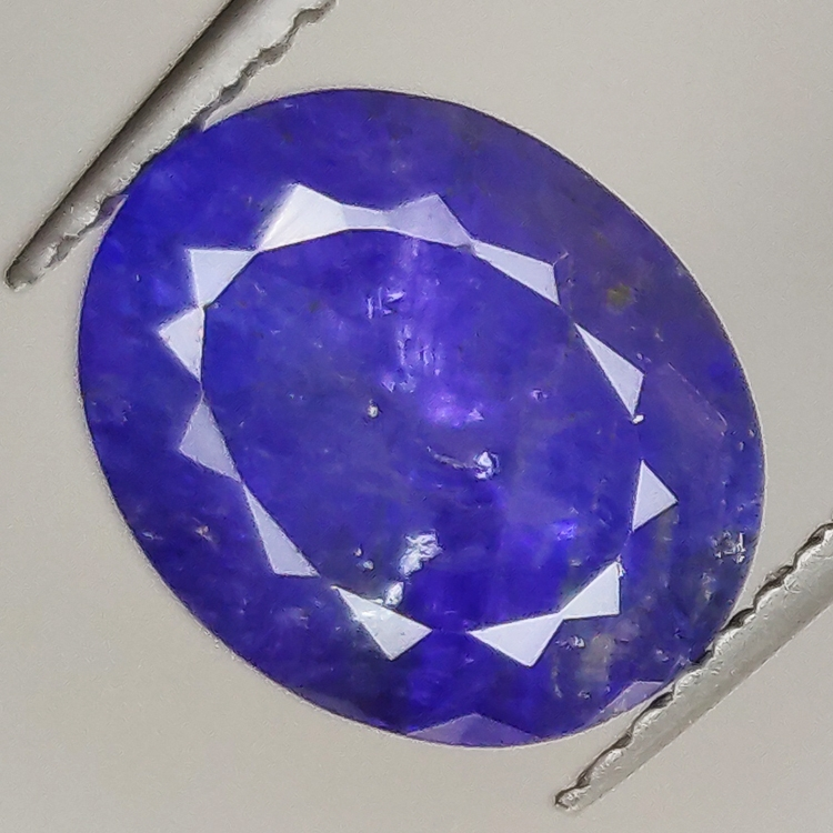 3.84ct Tanzanite cuope ovale 9.9x8.2mm