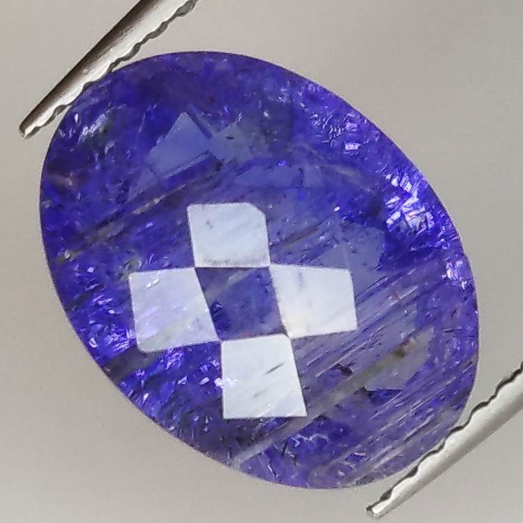 3.88ct Tanzanite taglio ovale 11.8x8.8mm