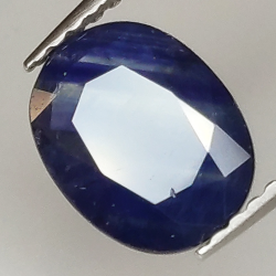 1.65ct Zaffiro blu taglio ovale 8.9x6.9mm