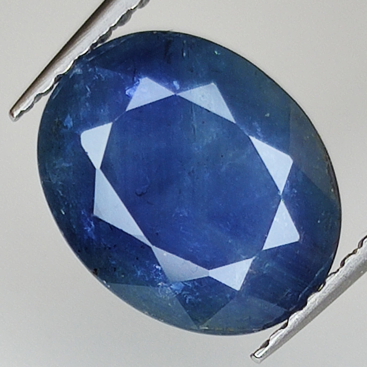 4.20ct Blauer Saphir Ovalschliff 10.7x8.6mm