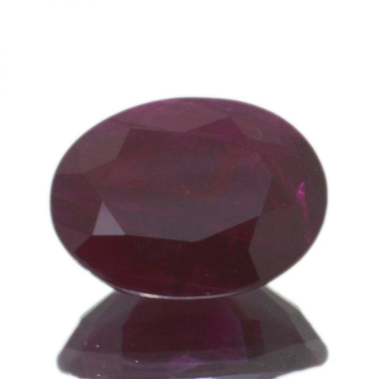 3,38ct. Ruby Oval Cut