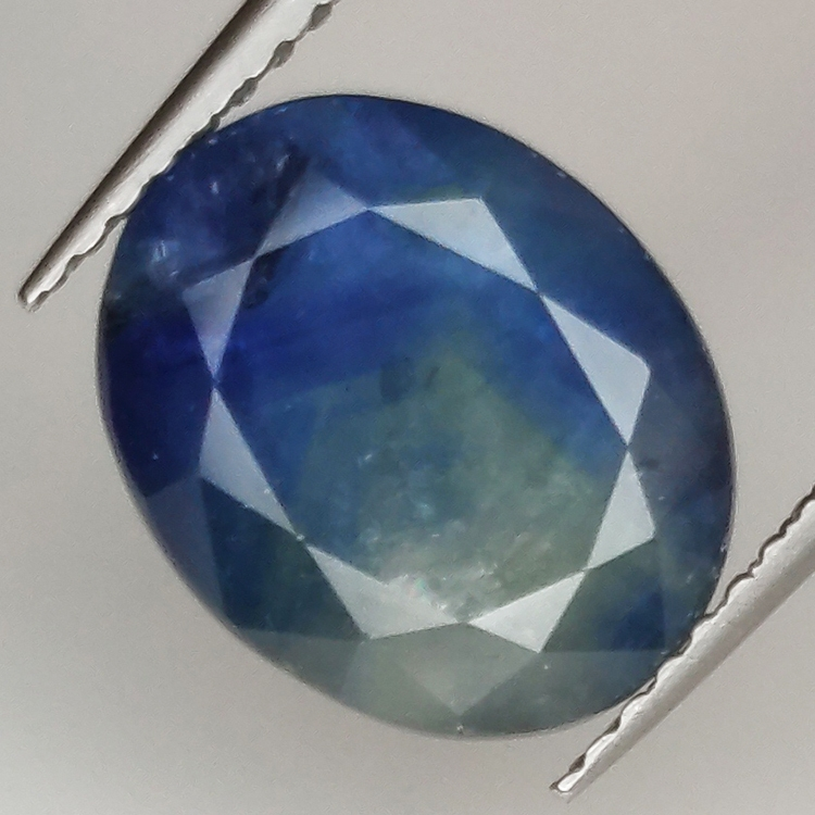 5.92ct Zaffiro blu taglio ovale 11.2x9.1mm