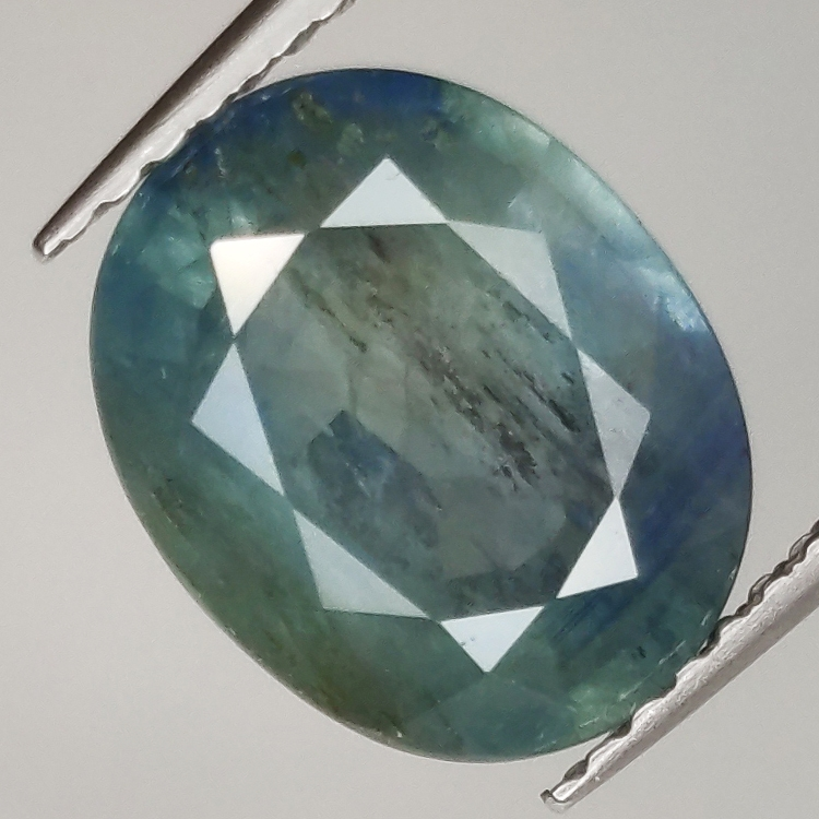 3.78ct Blauer Saphir Ovalschliff 10.4x8.3mm