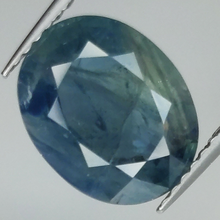 3.95ct Zafiro Azul talla oval 10.7x8.6mm