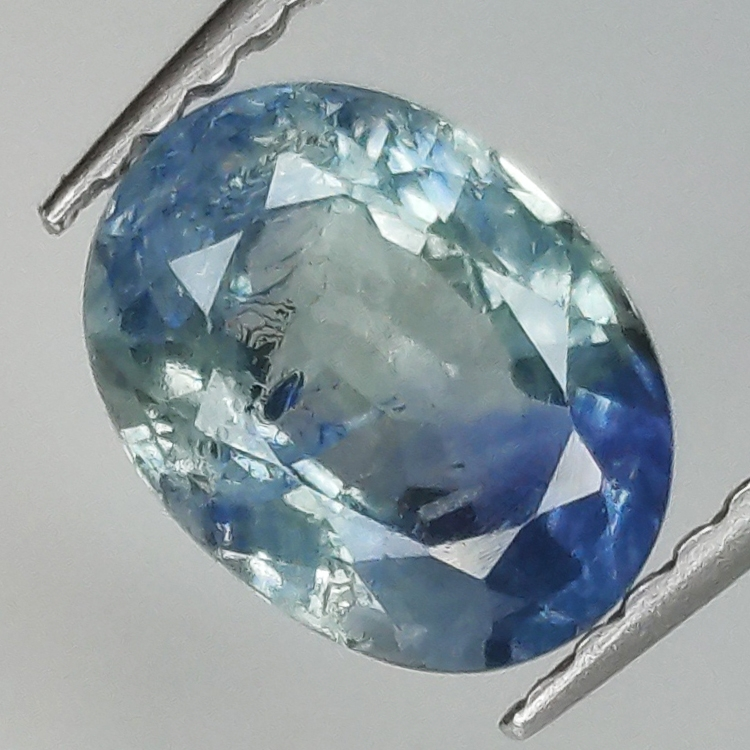 1.56ct Blauer Saphir Ovalschliff 7.9x6.0mm