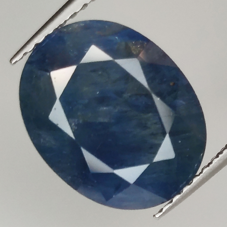 6.90ct Tanzanite coupe ovale 12.7x10.2mm