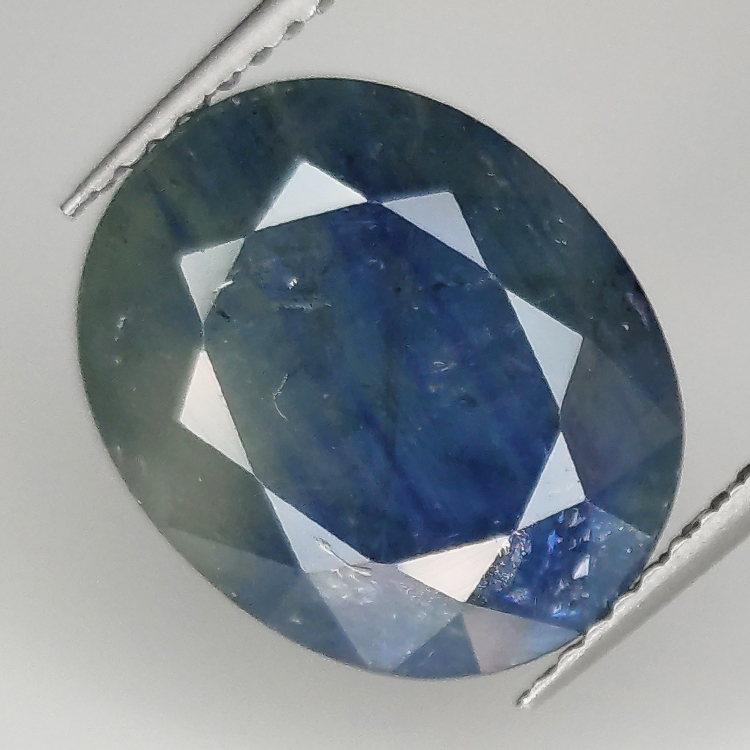 9.49ct Saphir Bleu coupe ovale 13.6x11.3mm