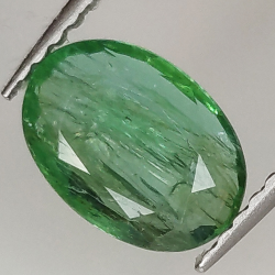 1.22ct Emeraude coupe ovale 8.5x6.0mm