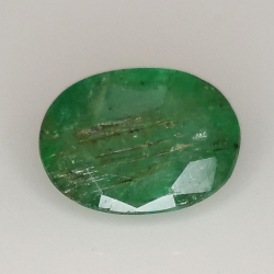 2.43ct Esmeralda talla oval 10.2x7.7mm