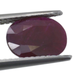 2,24ct. Ruby Oval Cut