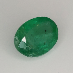 1.40ct Emeraude coupe ovale 8.1x6.1mm